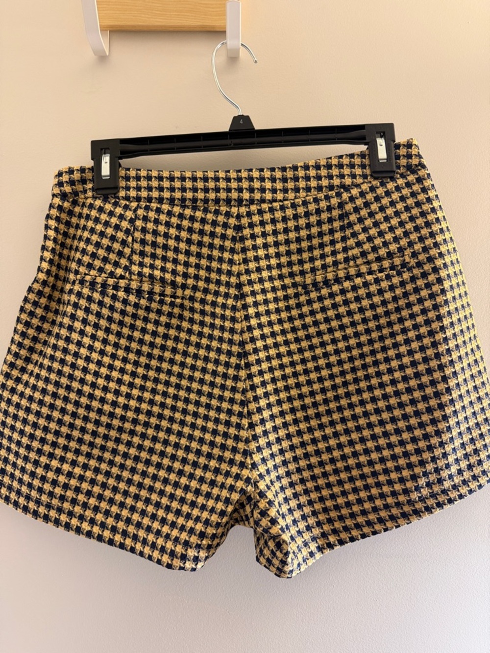 pretty garbage Navy and Tan Houndstooth Tank Top - Picture 3 of 5